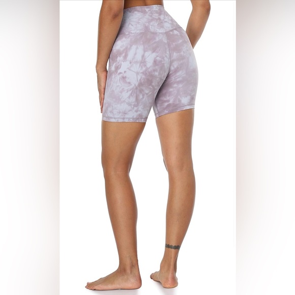 NWT YUNOGA Women's High Waisted Athletic Biker Shorts Gray Pink Tie Dye Size XS - Picture 3 of 11